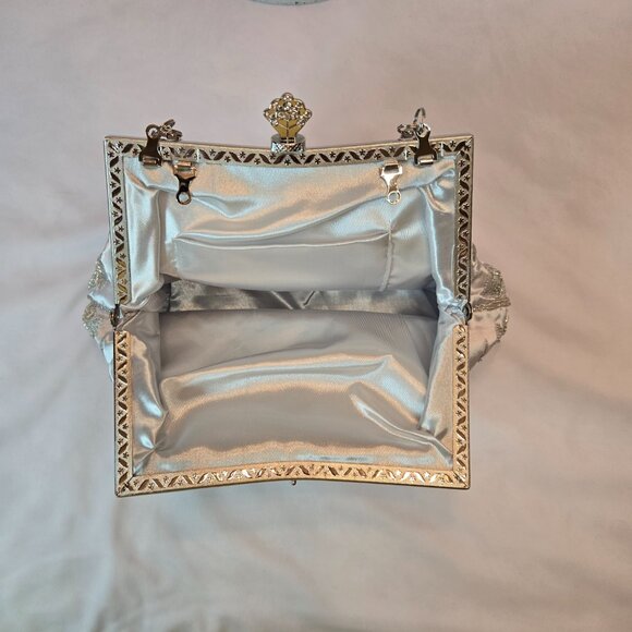 ELEOPTION Beaded Sequin Design Metal Frame Kissing Lock Satin Interior Party Bag - Picture 8 of 9